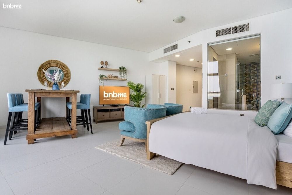 Luxurious Apt In The Palms Sea View Bnbmehomes