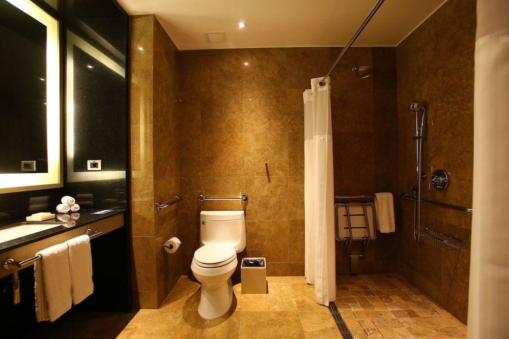 Hilton Lima Miraflores Room, 2 Queen Beds, Non Smoking 9