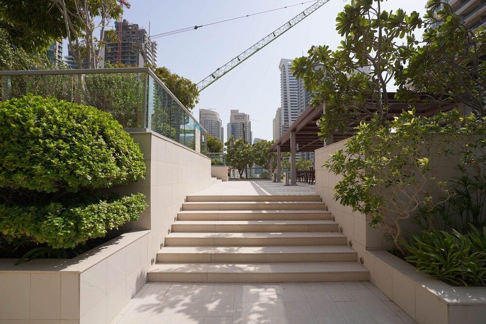 undefined Tanin - Splendid Apartment With Marina Views and Pools 2