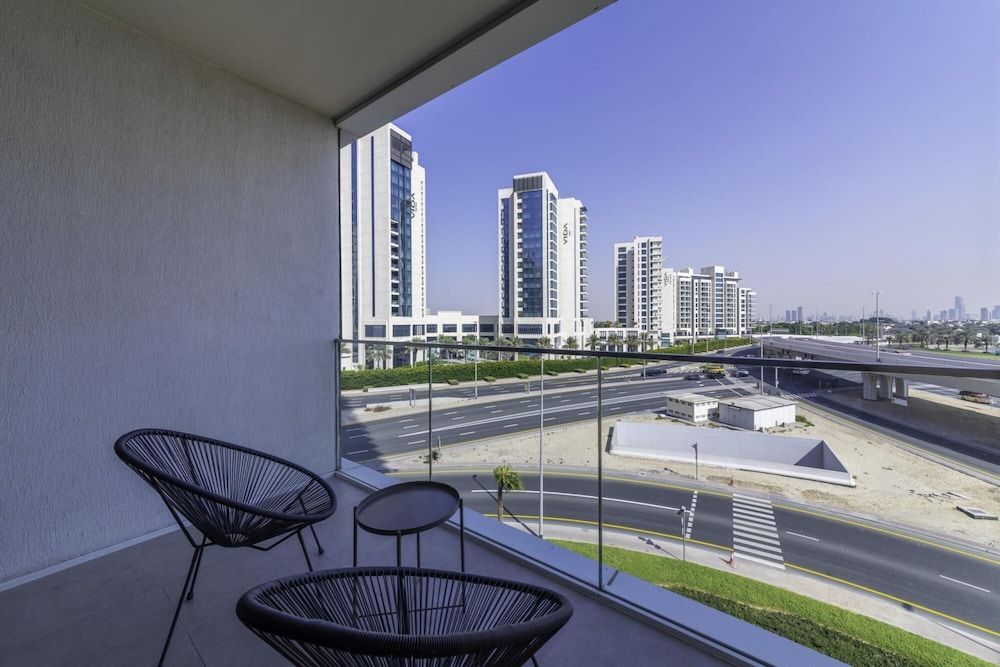 undefined Urban Resort w Golf Course Views Close to Beach 7