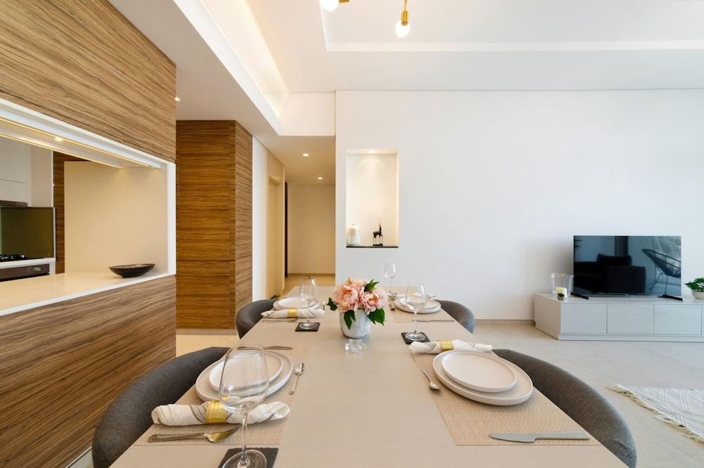 undefined Urban Resort w Golf Course Views Close to Beach 4