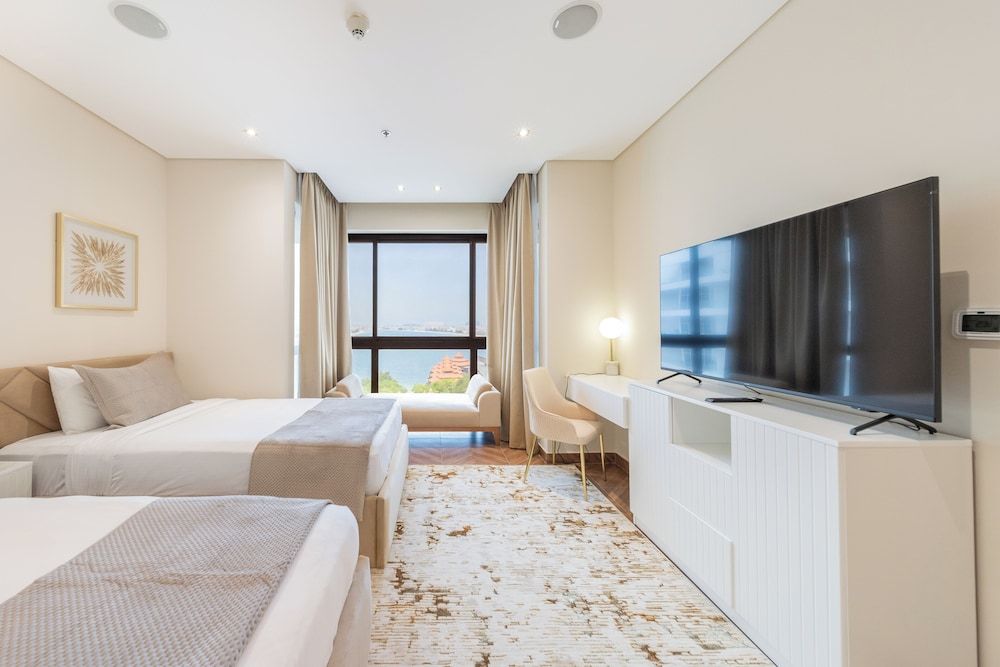 EDEN'S Homes & Villas - Anantara Palm Residences Luxury Apartment, 2 Bedrooms, Non Smoking, Sea View 13