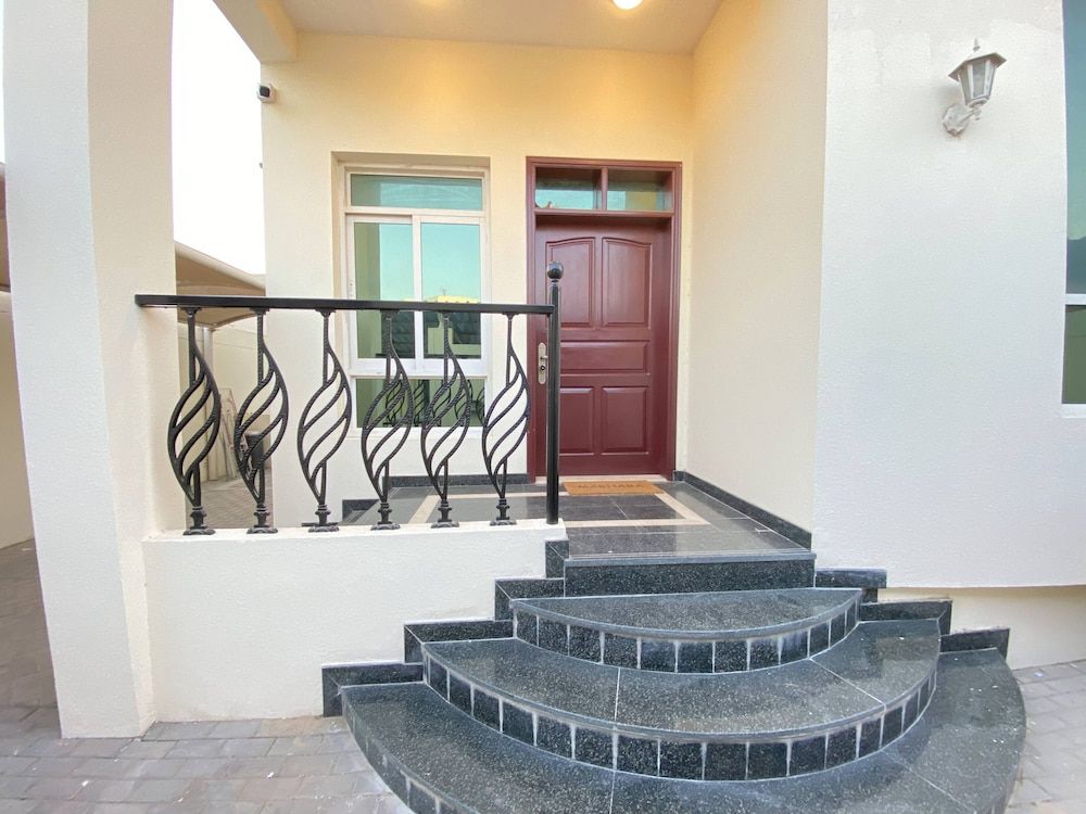 undefined LuxBnB 3BD Villa Mirdif Newly Furnished 4