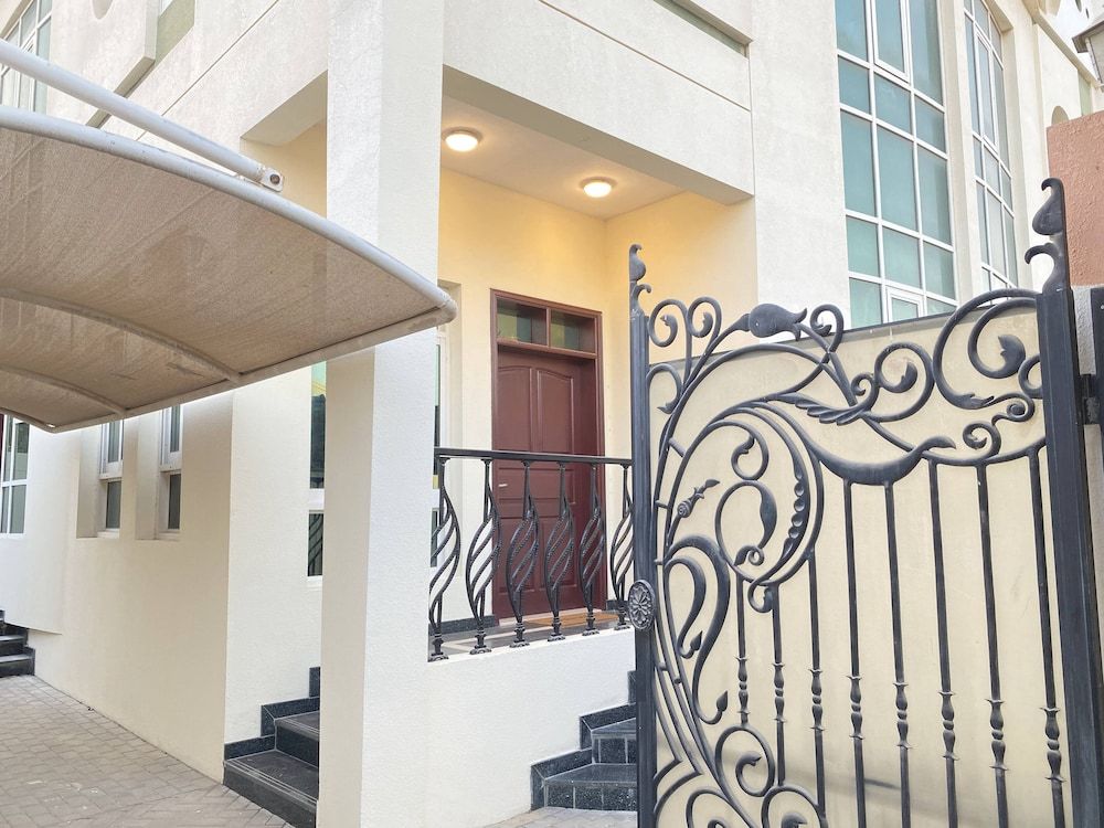 undefined LuxBnB 3BD Villa Mirdif Newly Furnished 2