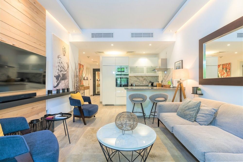 Stunning 2bedroom in Dubai Downtown Apartment (2 Bedrooms) 9