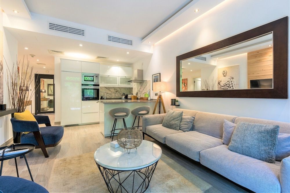 Stunning 2bedroom in Dubai Downtown Apartment (2 Bedrooms) 10