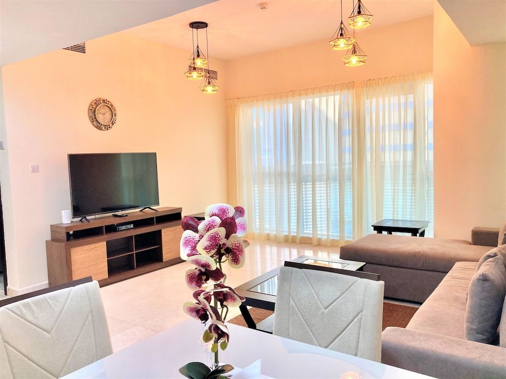 Gorgeous 1B With Balcony in Business Bay