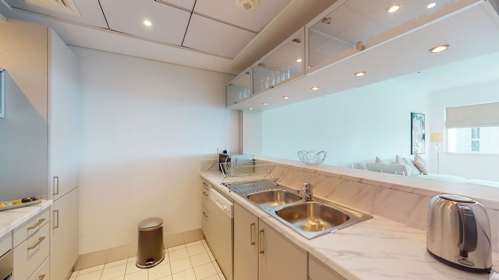 Al Majara 2- 2701 Comfort Apartment 11