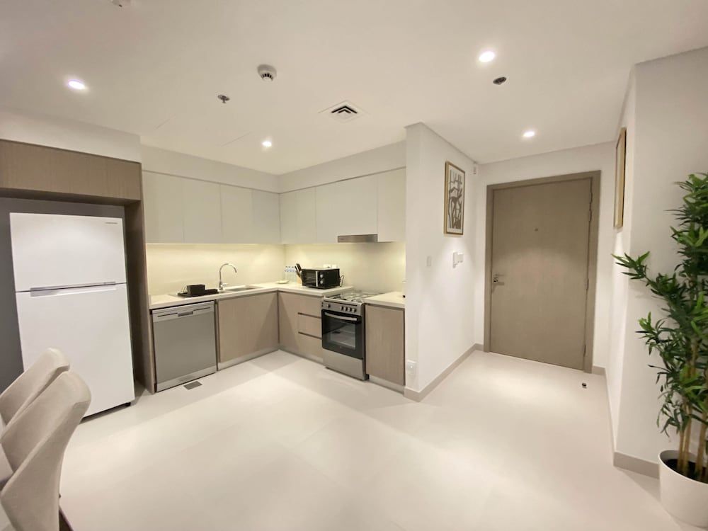 undefined Lux BnB The Grand Creek Harbor Views 9