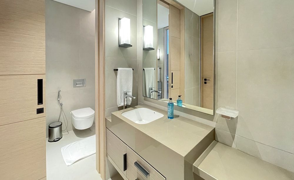 2B-Address JBR-2702 Apartment 7