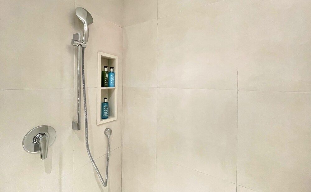 2B-Address JBR-2702 Apartment 8