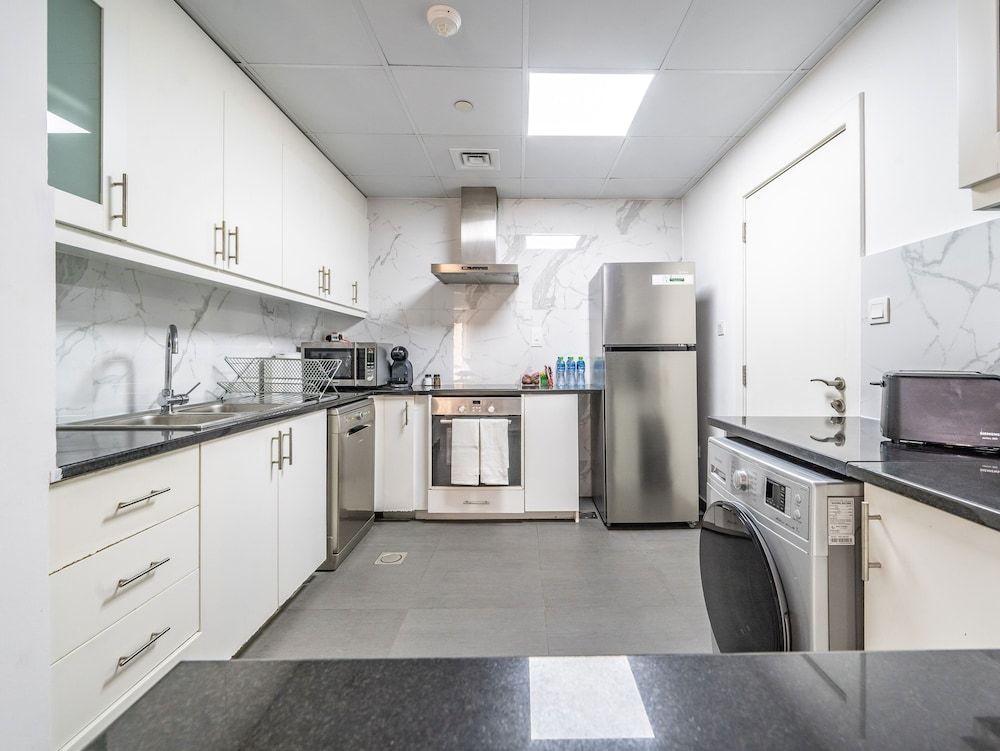 Luxury Waterfront Apartment with Beach Access Comfort Apartment 13