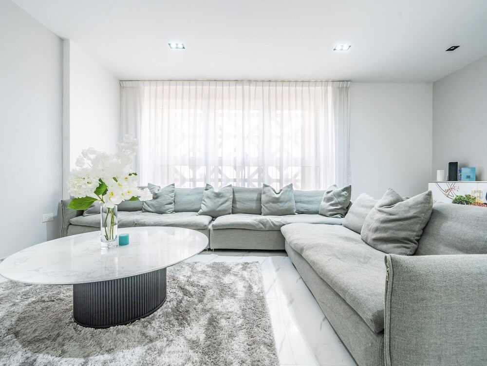 Luxury Waterfront Apartment with Beach Access Comfort Apartment 17