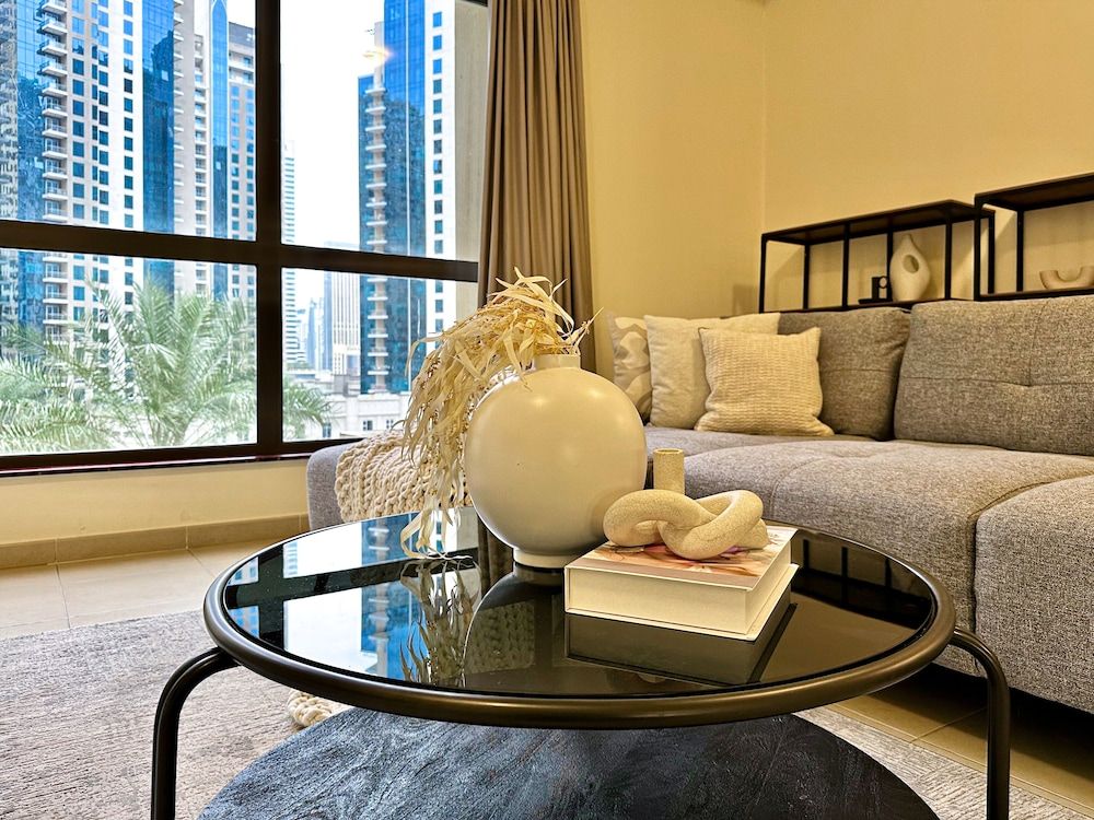 HiGuests - Amwaj 4