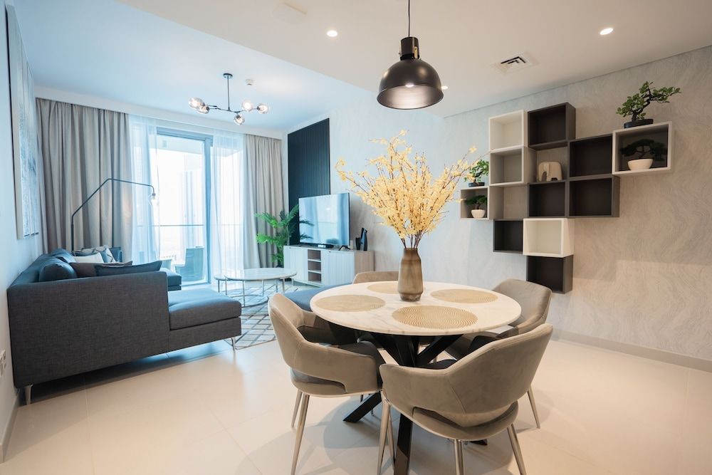 undefined Nasma Luxury Stays - The Grand 8
