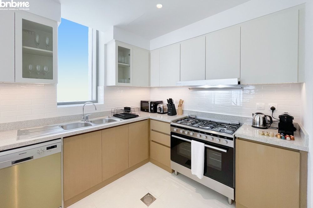 undefined 3B-Creekside 18 Tower A-3303 9
