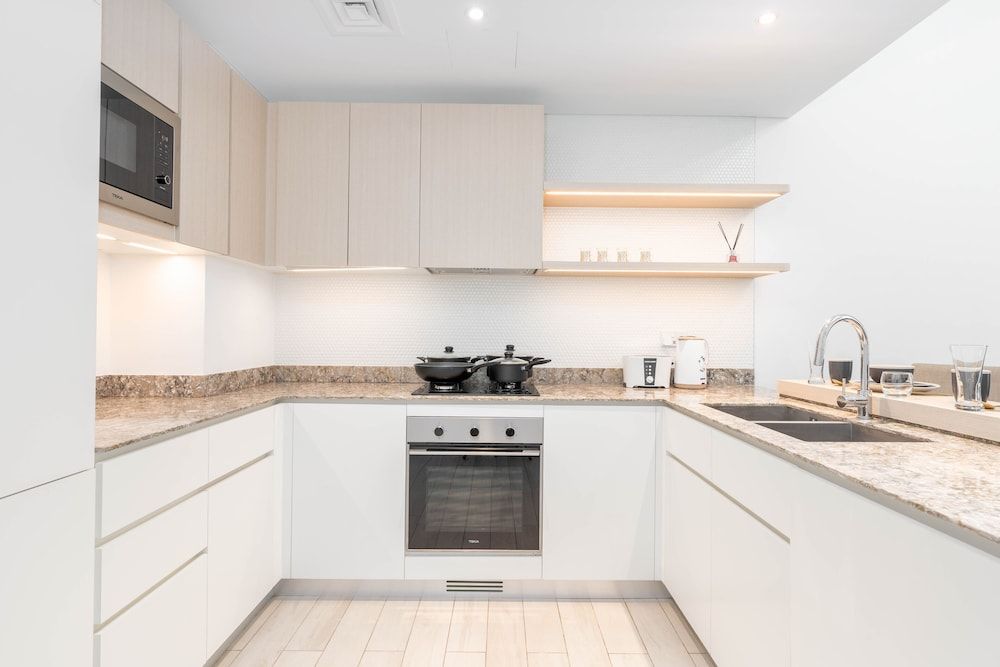 undefined Whitesage - Stylish Retreat in JVC with Designer Swimming Pool 8