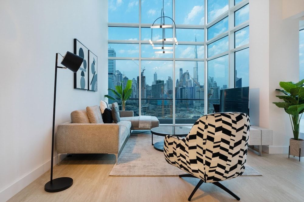 undefined Spectacular Duplex Apt w Canal Views 4