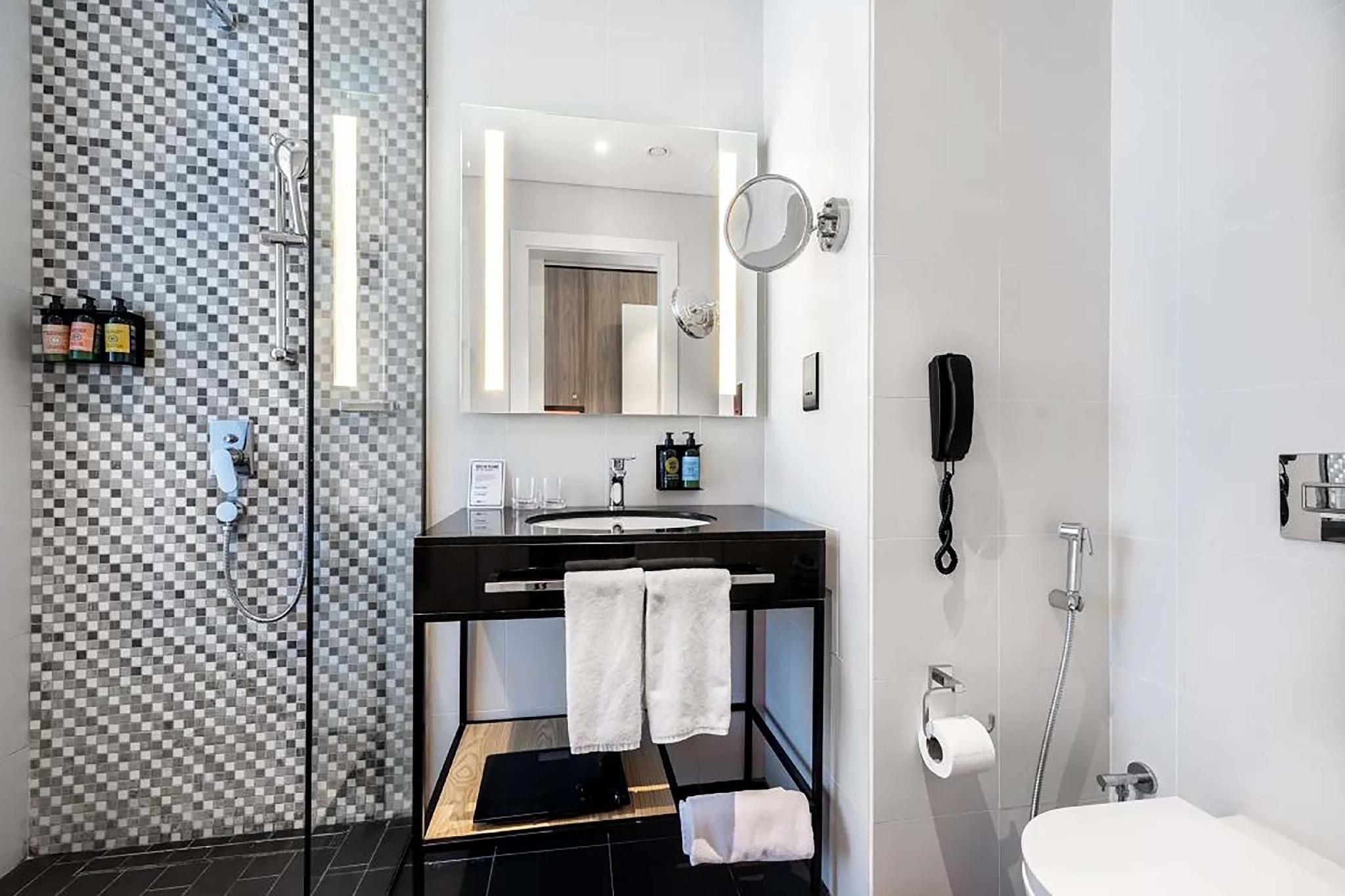 INK Hotel Standard City View 3