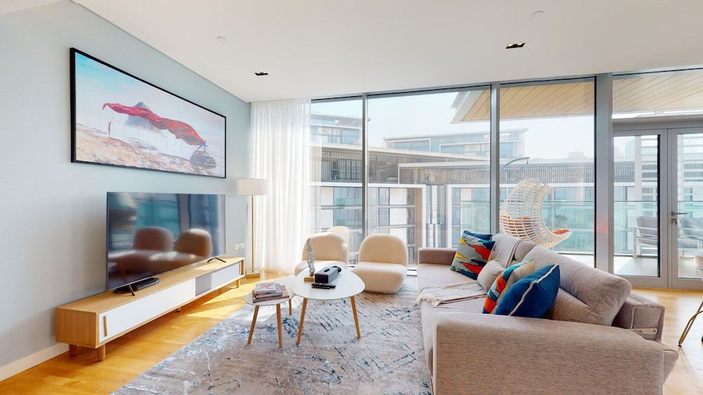 Bluewaters 4-606 Exclusive Apartment 22