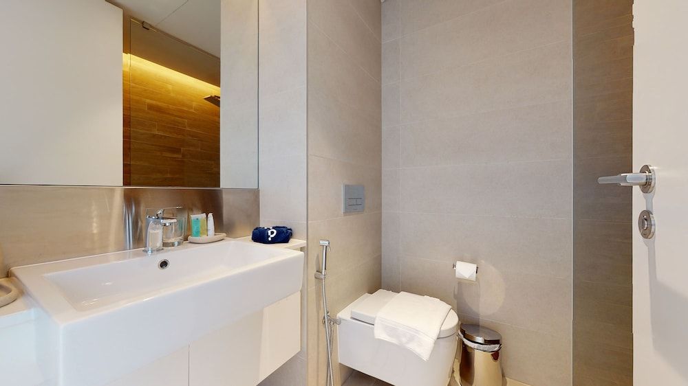 Bluewaters 4-606 Exclusive Apartment 14