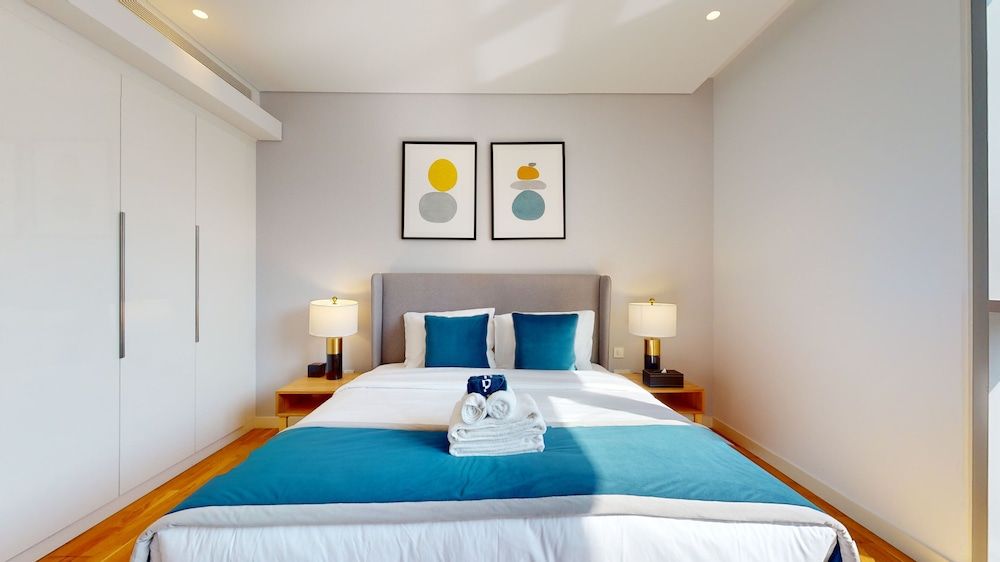 Bluewaters 4-606 Exclusive Apartment 5