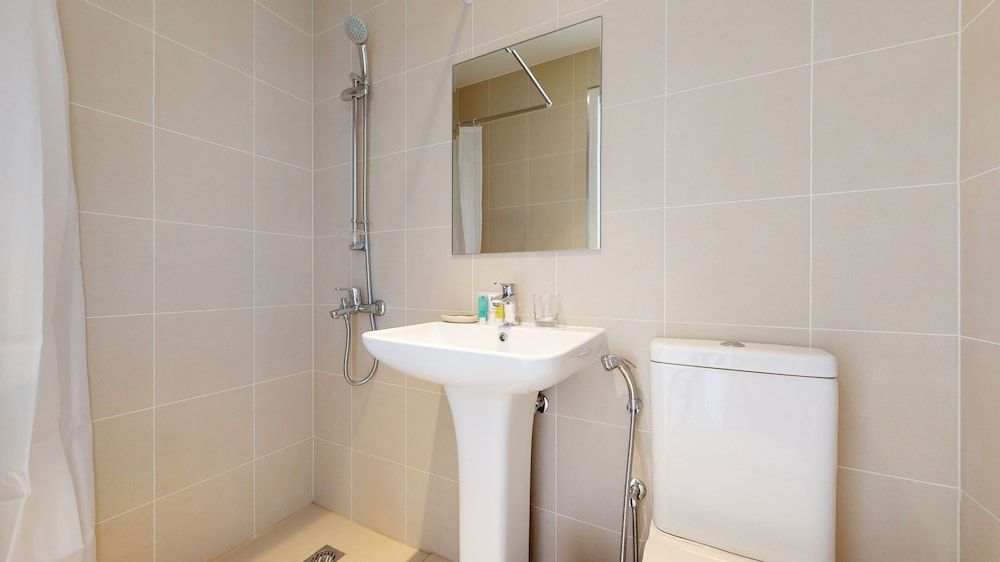 Bluewaters 4-606 Exclusive Apartment 17