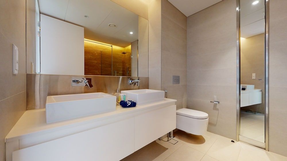 Bluewaters 4-606 Exclusive Apartment 16