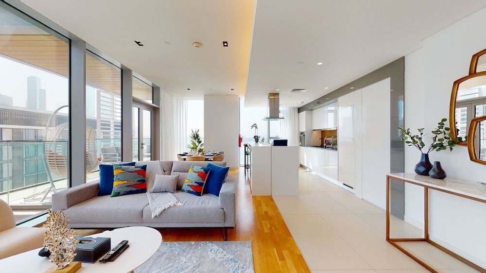 Bluewaters 4-606 Exclusive Apartment 19