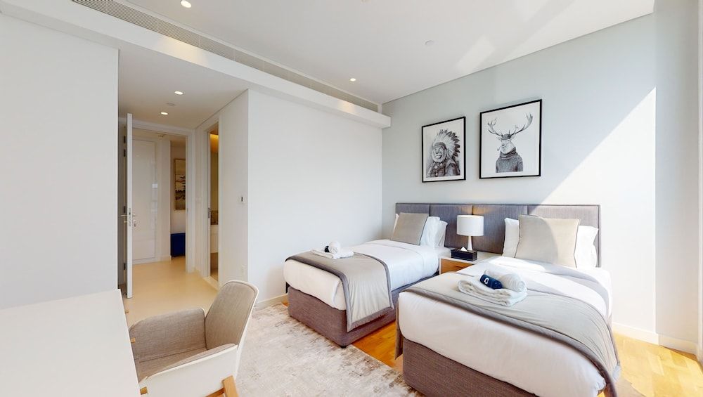 Bluewaters 4-606 Exclusive Apartment