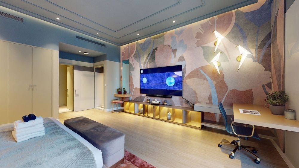 undefined 2201 Bellevue Towers 9