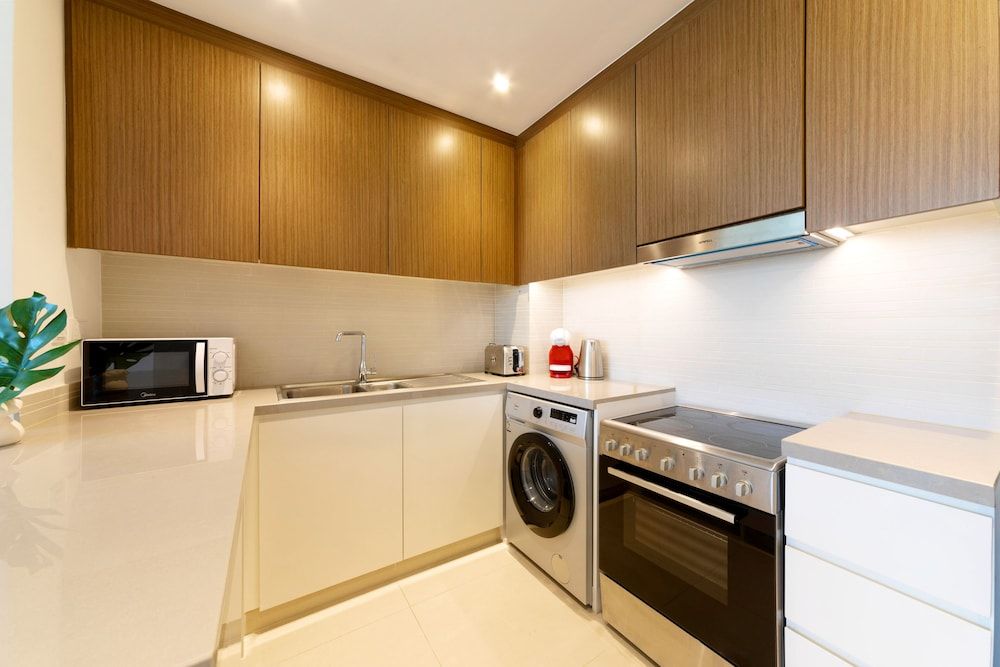 Maison Privee - Serene Apt w/ Large Patio Cls to Bluewaters & JBR Comfort Apartment 7