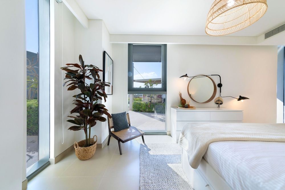 Maison Privee - Serene Apt w/ Large Patio Cls to Bluewaters & JBR Comfort Apartment 8