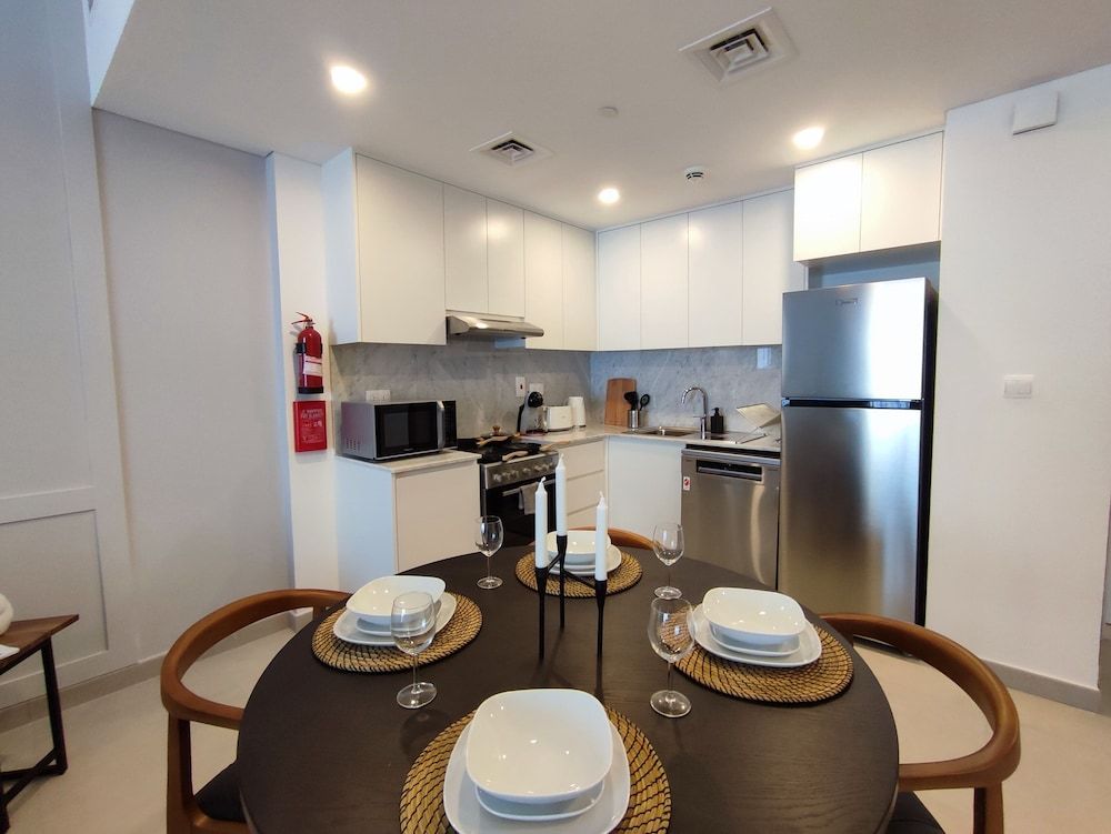 undefined SuperHost - Luxury Apt Amidst Lush Greens in Madinat Jumeirah 8