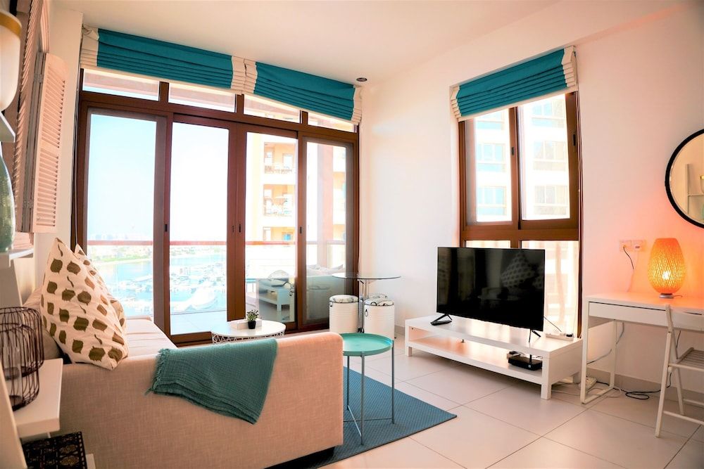 Luxury on the Palm with Marina view balcony Apartment (0 Bedroom) 12