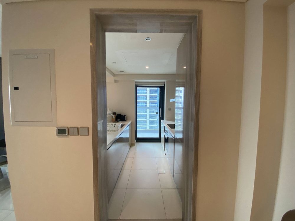 Lux BnB Paramount Tower I Burj Views Luxury Apartment 31