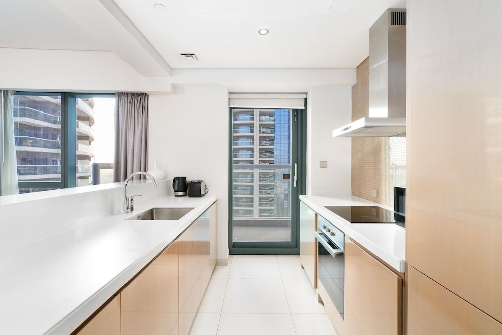 Lux BnB Paramount Tower I Burj Views Luxury Apartment 29