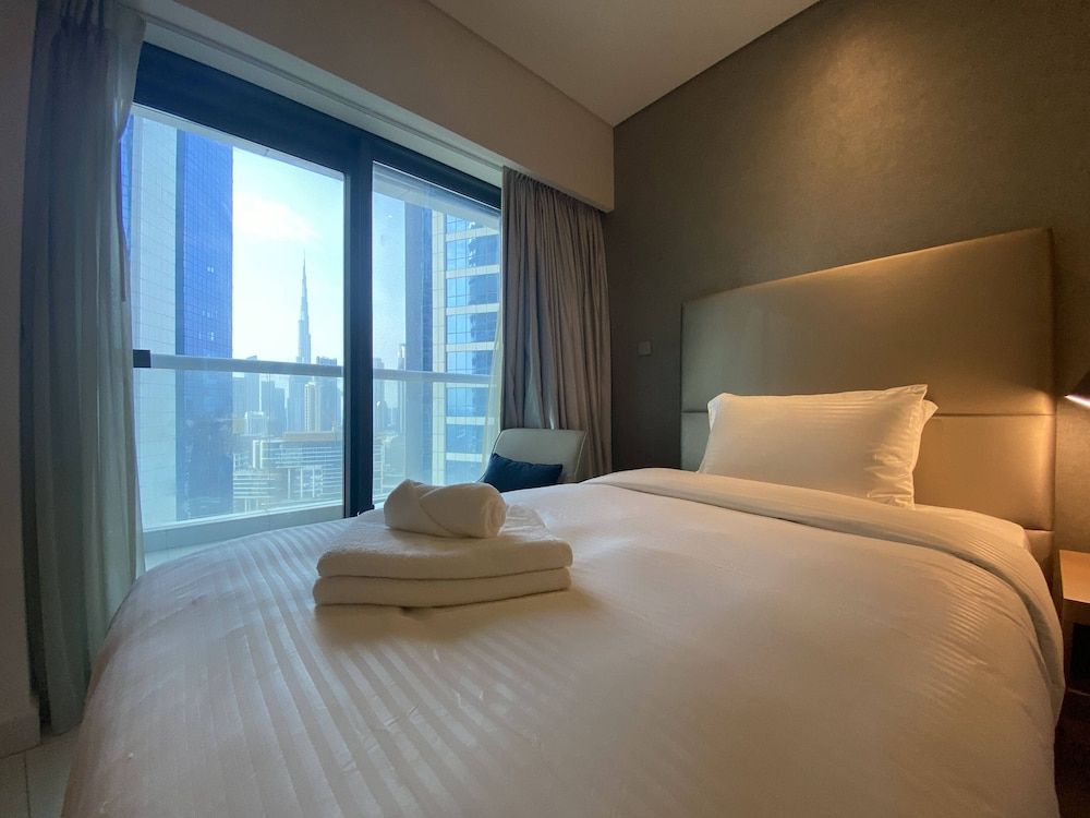 undefined Lux BnB Paramount Tower I Burj Views 8