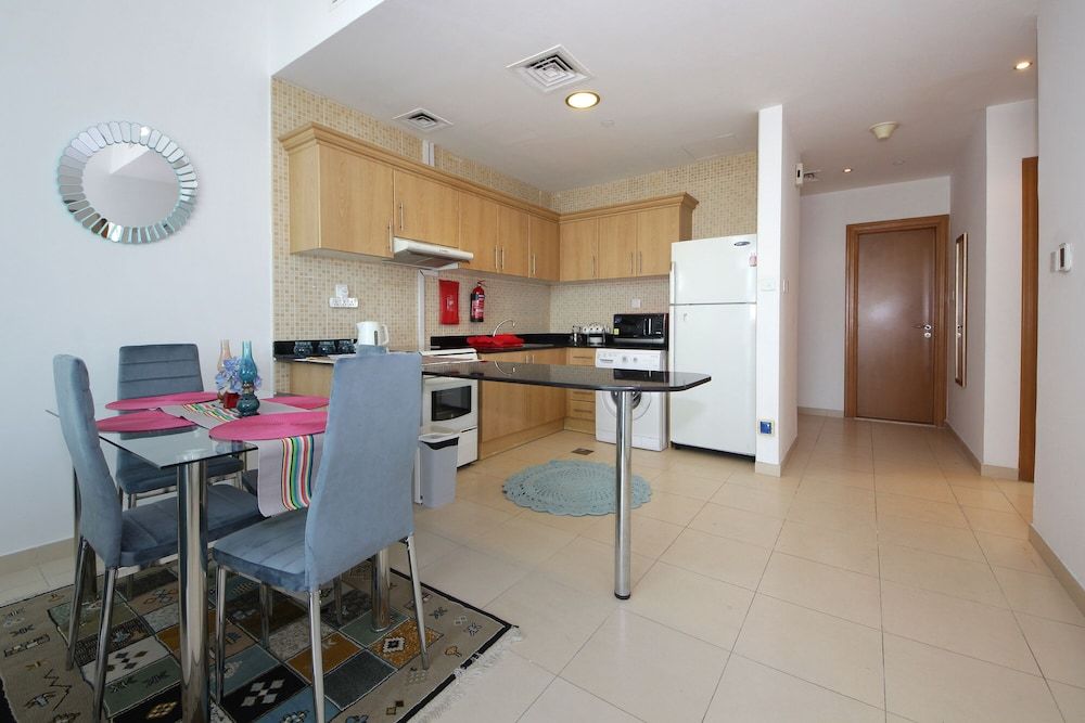 undefined 2 Bedroom Apartment in Mayfair Tower 3