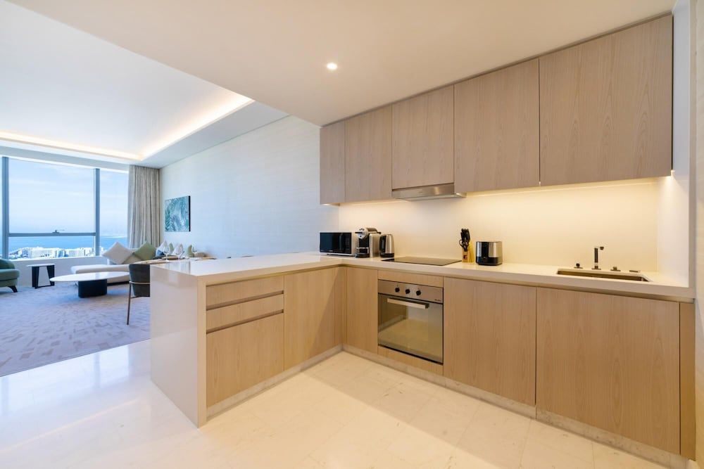 undefined Luxury Apt w Fabulous Views Over Palm Jumeirah 6