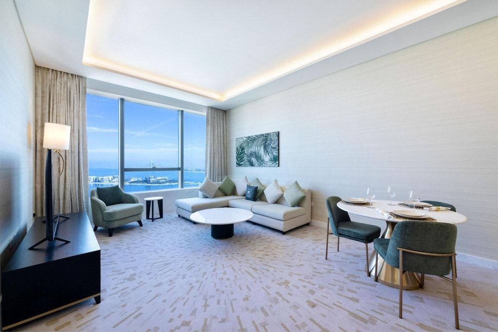 undefined Luxury Apt w Fabulous Views Over Palm Jumeirah 9
