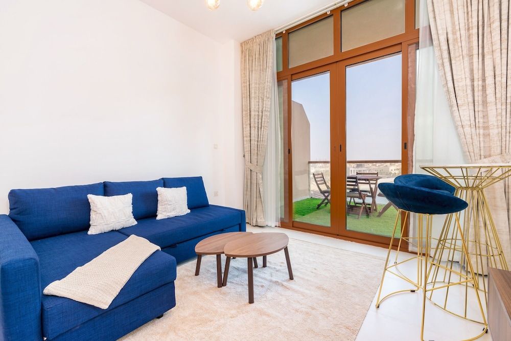 undefined Gorgeous Studio with breath-taking Palm Views 9