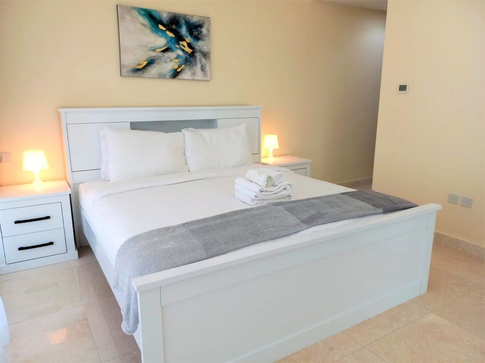 undefined Stunning 1bedroom With Balcony in Business Bay 6