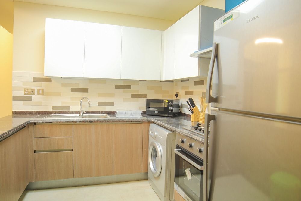 undefined 2 Bedroom Apartment- Azizi Plaza 7