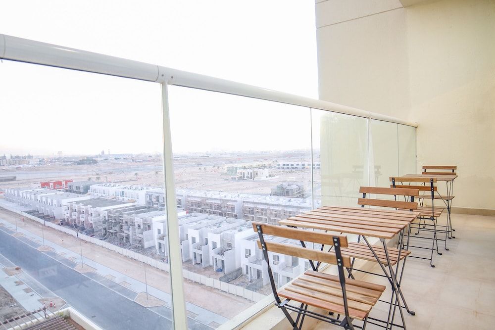 2 Bedroom Apartment- Azizi Plaza Standard Apartment 10