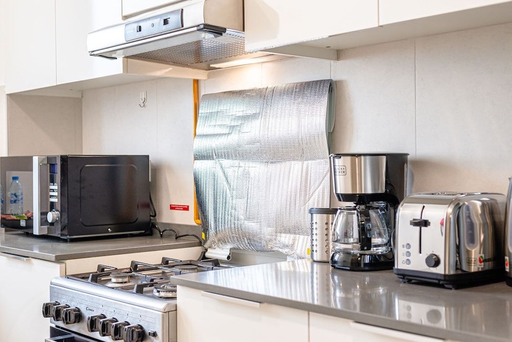 undefined Marco Polo - Park and Skyline Views From this Cozy Apt in JVC 5