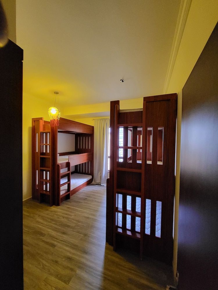 undefined Business Backpackers JBR 3