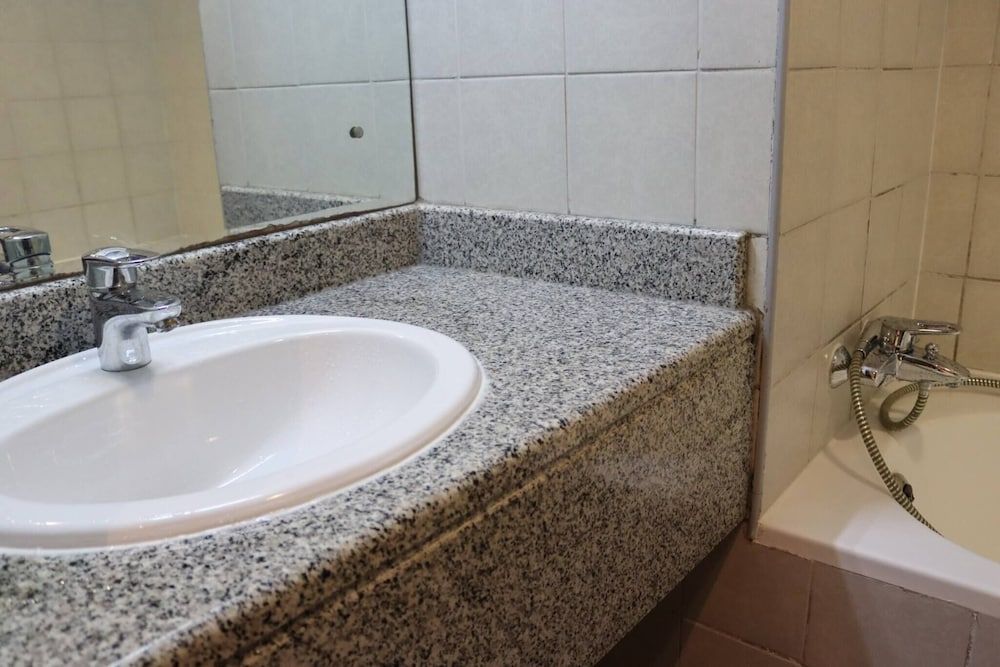 undefined Stunning Studio With Close Kitchen And Pool 8