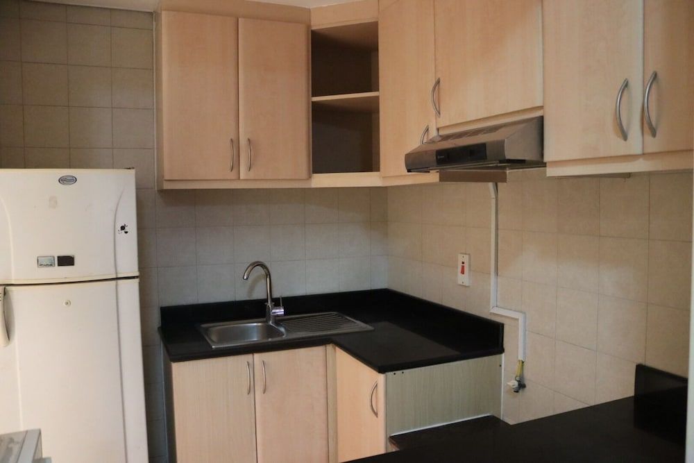 undefined Stunning Studio With Pool And Gym Close To Marina 8