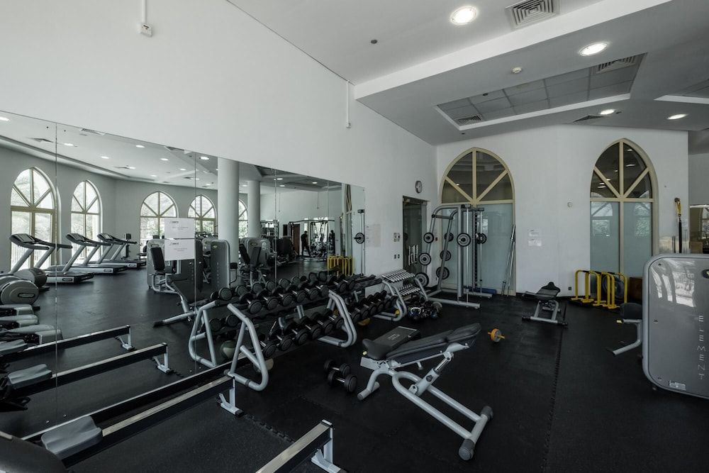 Stylish Apt With Large Patio Close to the Beach Apartment 26